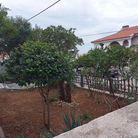 Apartman Zahira كارلوباغ المظهر الخارجي الصورة